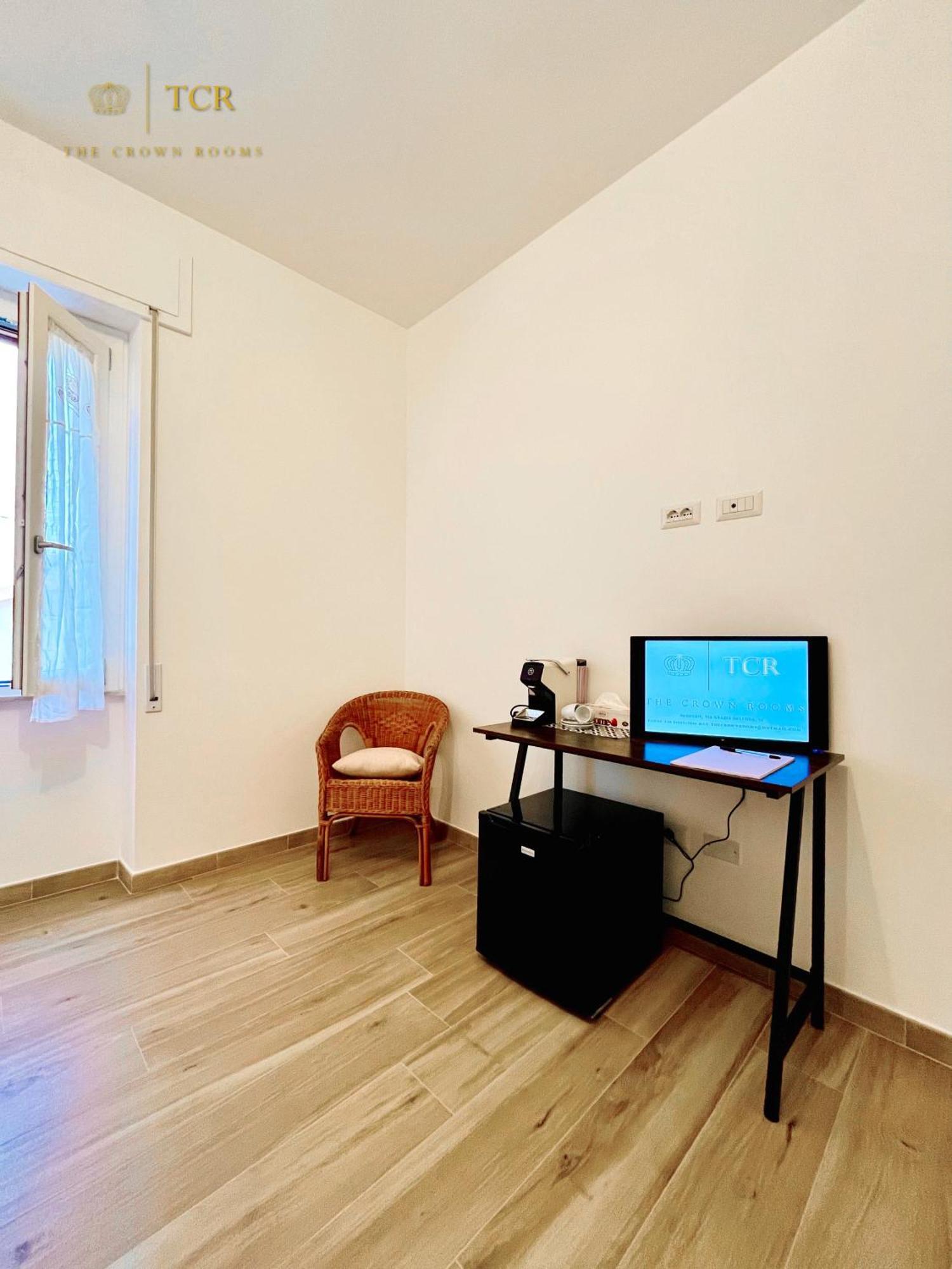 The Crown Rooms Альгеро Экстерьер фото
