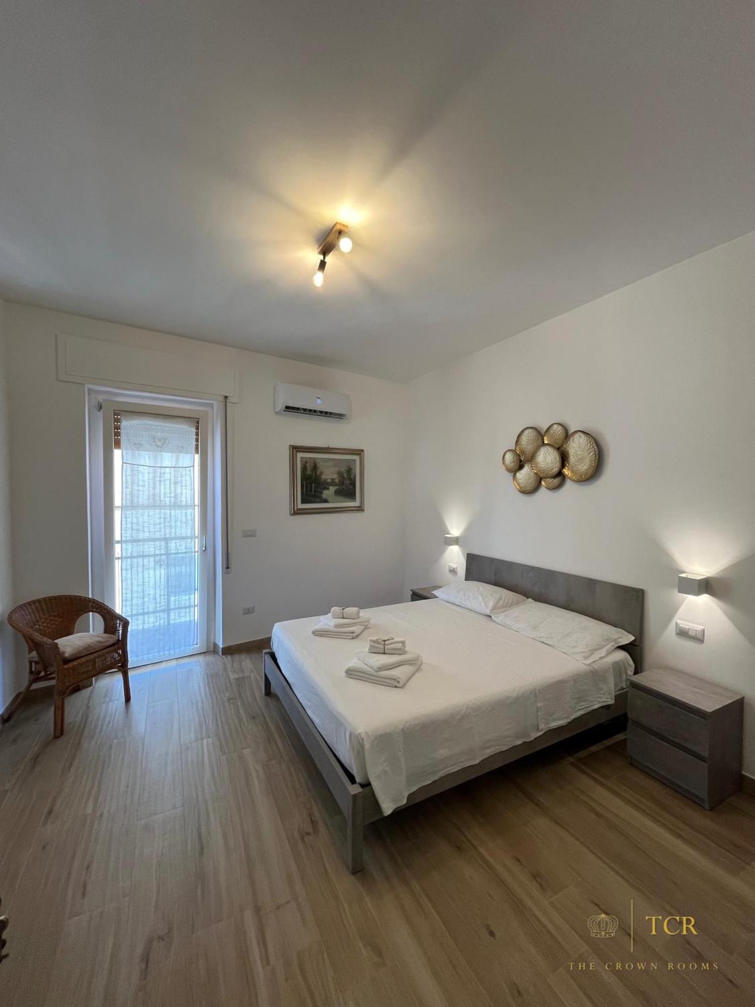 The Crown Rooms Альгеро Экстерьер фото